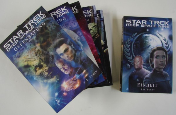 Star Trek - Deep Space Nine (Cross Cult, Tb.) Nr. 1-10 kpl. (Z1) (8er serie)