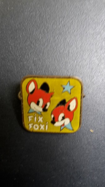 Fix und Foxi Anstecknadel dunkelgelb