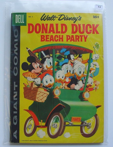 Dell Giant Comics - Donald Duck Beach Party Nr.5 Graded 5.0