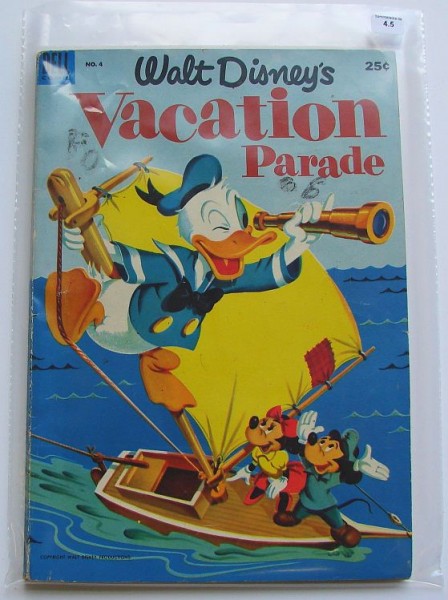 Dell Giant Comics - Vacation Parade Nr.4 Graded 4.5