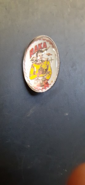 Raka Anstecknadel (Replik)