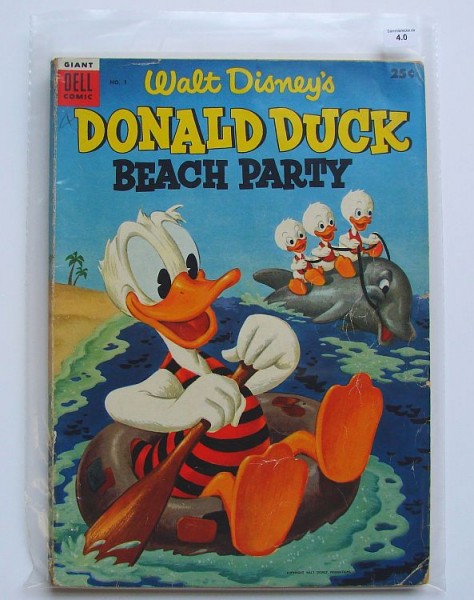 Dell Giant Comics - Donald Duck Beach Party Nr.1 Graded 4.0