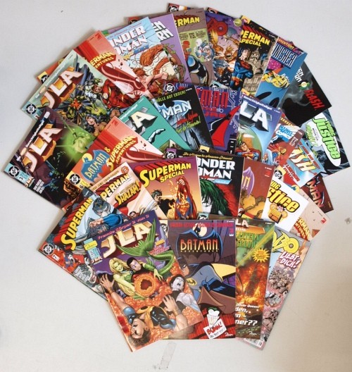 Paket 4041 30 verschiedene Dino Superhelden Hefte (Z0-2)