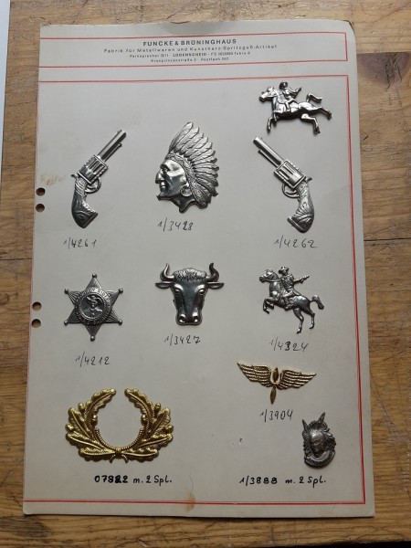 Funcke & Brüninghaus Musterblatt Anstecknadeln