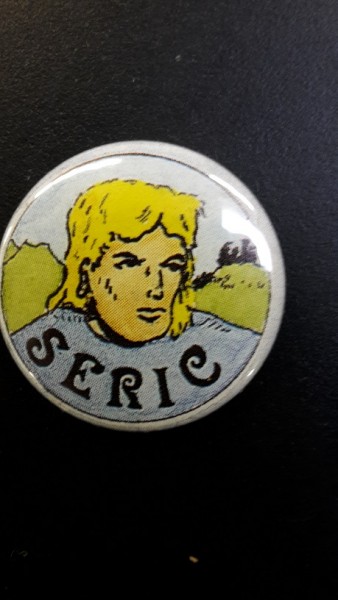 Seric Anstecknadel/Button